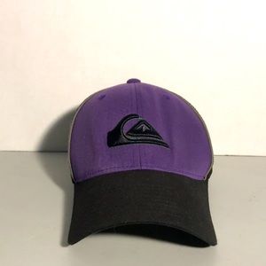 Quicksilver Men’s Hat. Flexfit style.
